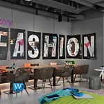 Moxy Duesseldorf City